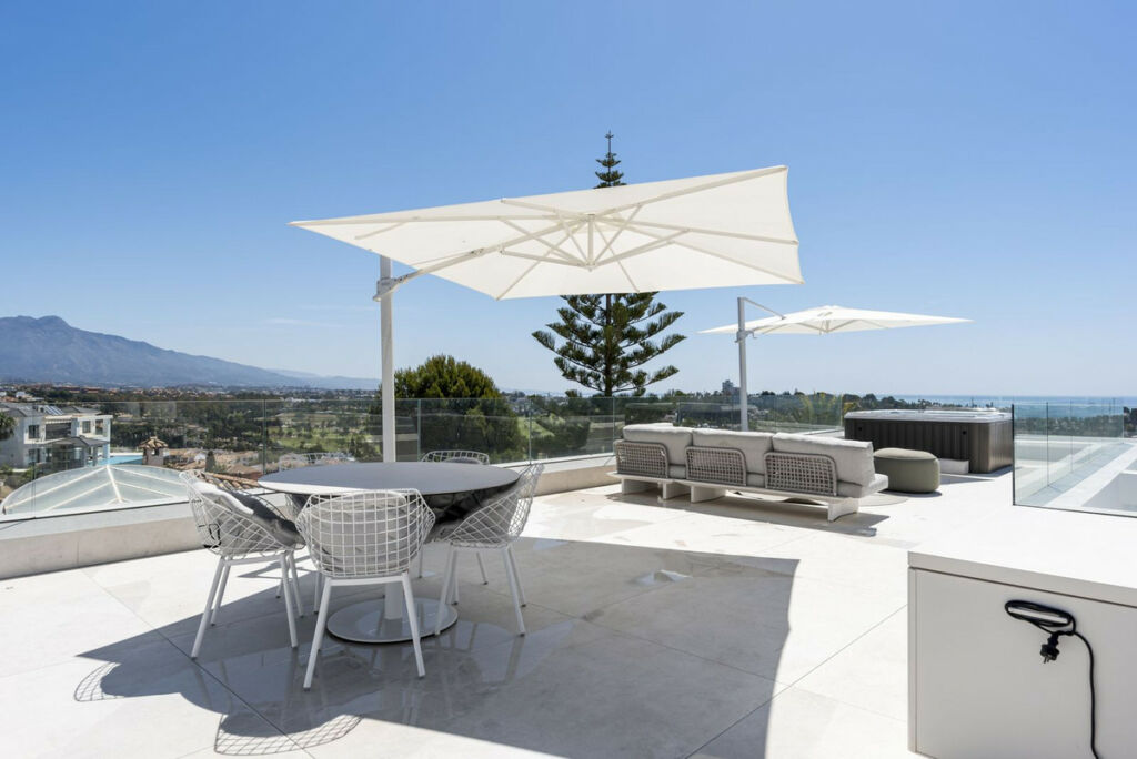 Detached Villa El Paraiso Málaga - image 90