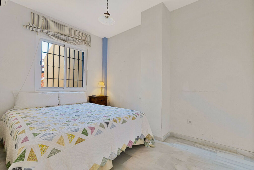 Townhouse San Pedro de Alcántara Málaga - image 9