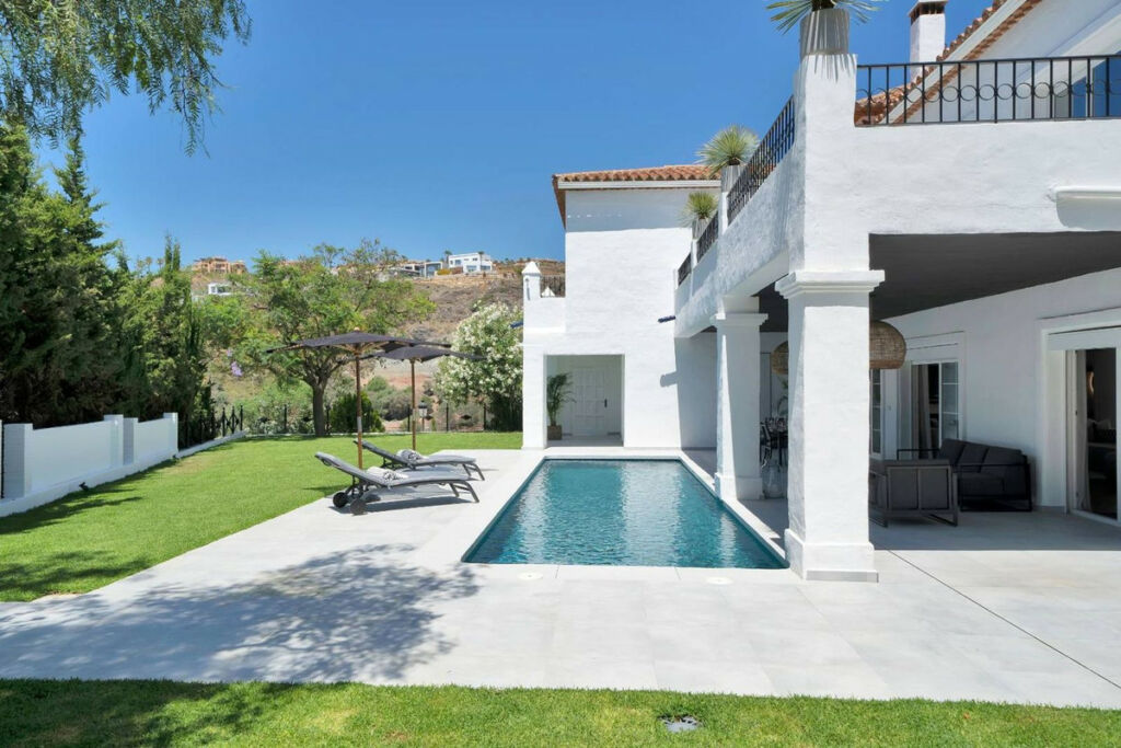 Detached Villa Benahavís Málaga - image 10