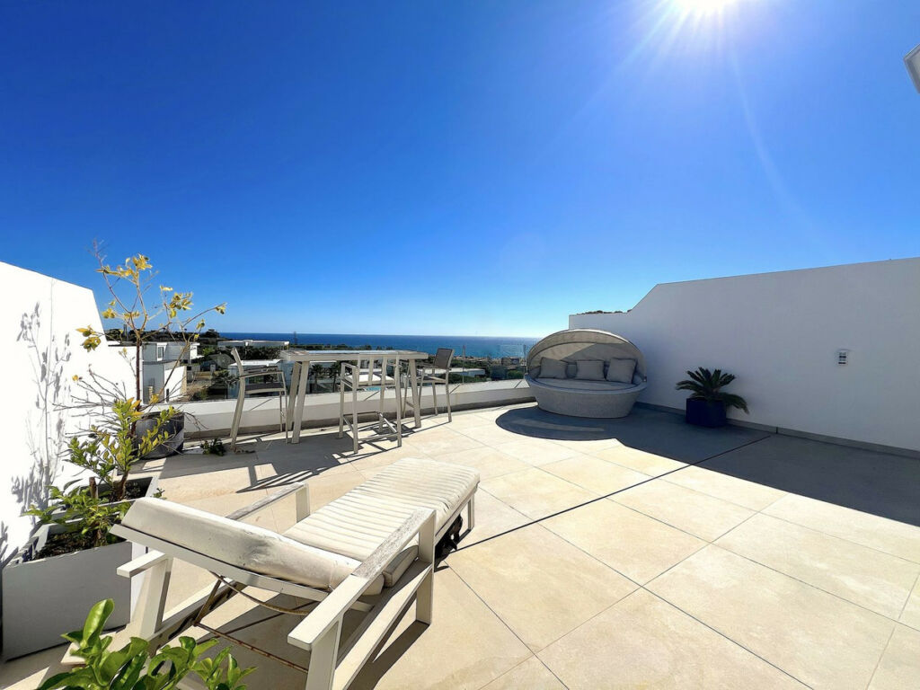 Townhouse Artola Málaga - image 9