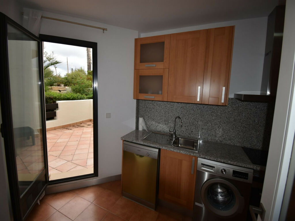 Ground Floor Apartment Estepona Málaga - image 11