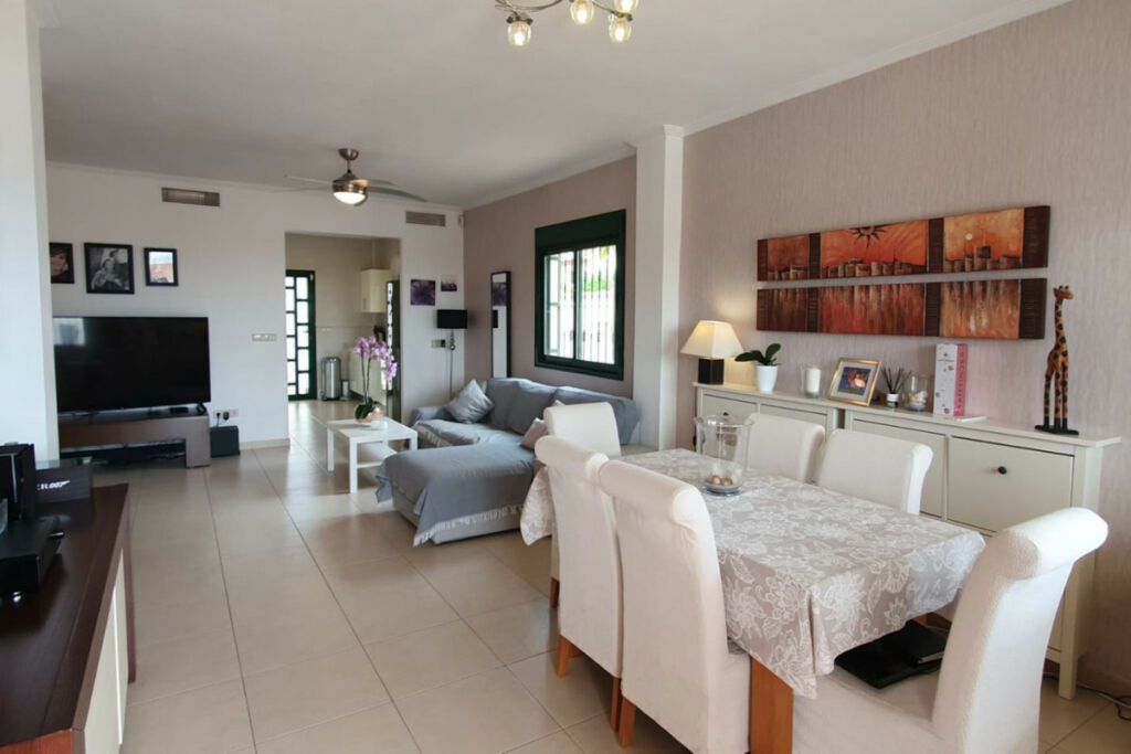 Detached Villa Ciudad Quesada Alicante - image 9