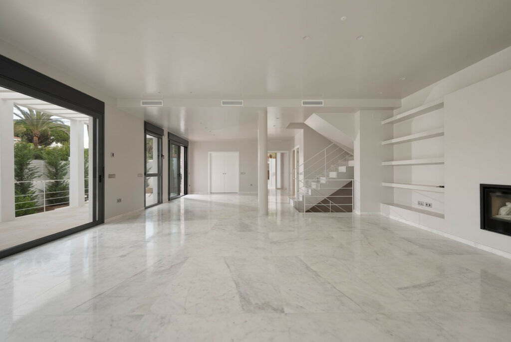 Detached Villa Marbesa Málaga - image 9