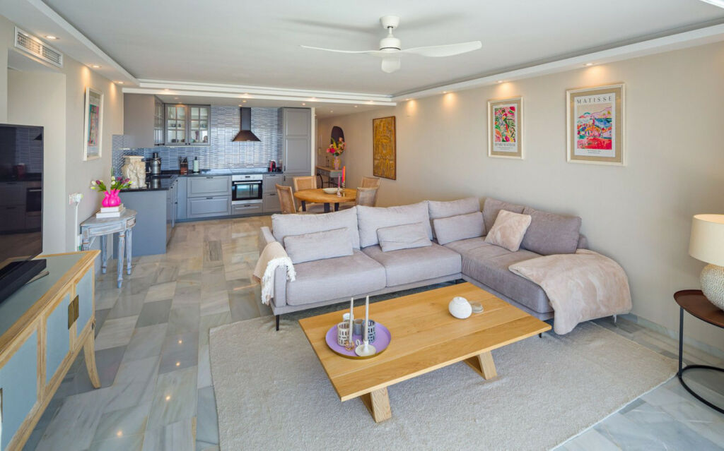 Middle Floor Apartment Puerto Banús Málaga - image 9