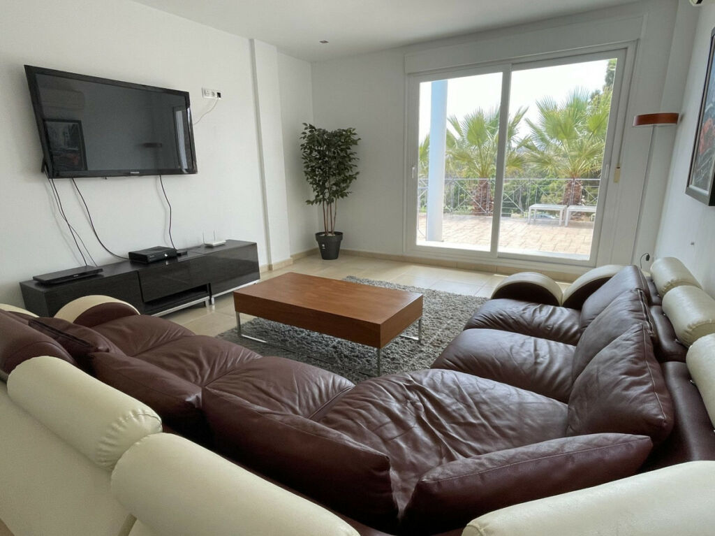 Detached Villa Monforte Del Cid Alicante - image 9