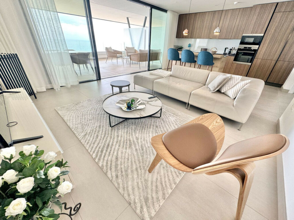 Penthouse Fuengirola Málaga - image 9