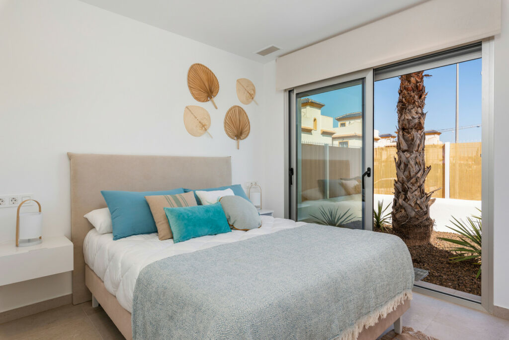 Ground Floor Apartment Dolores Alicante - image 9