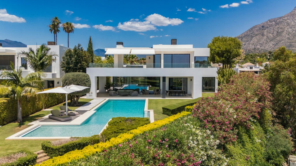 Detached Villa The Golden Mile Málaga