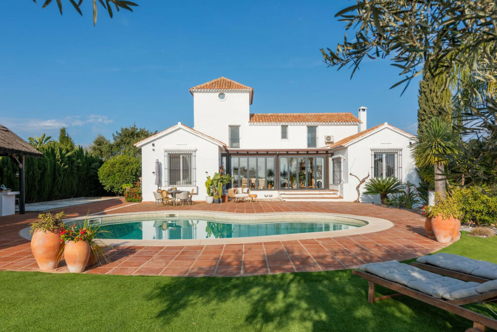Detached Villa La Mairena Málaga - image 39