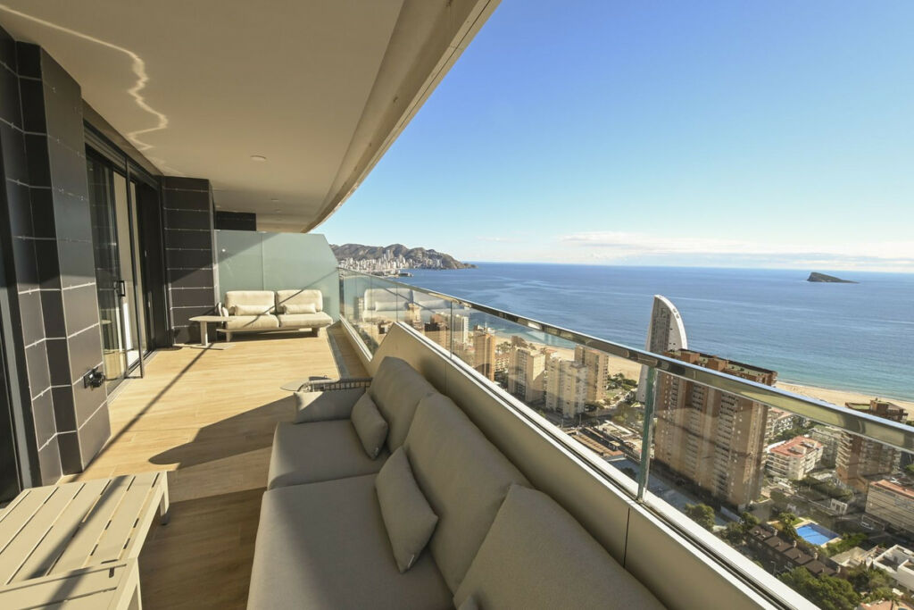 Middle Floor Apartment Benidorm Alicante
