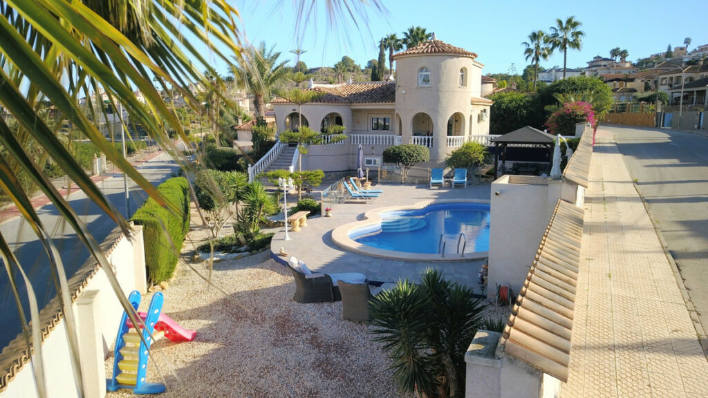 Detached Villa Algorfa Alicante - image 3