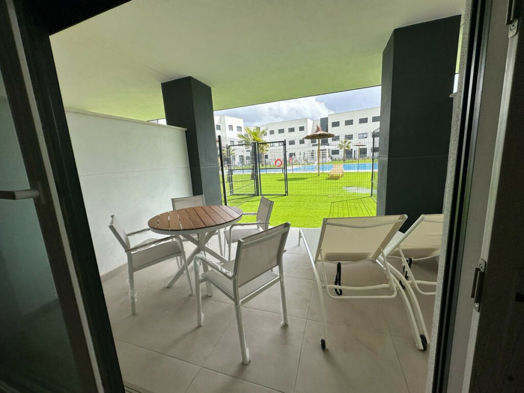 Ground Floor Apartment Estepona Málaga - image 3