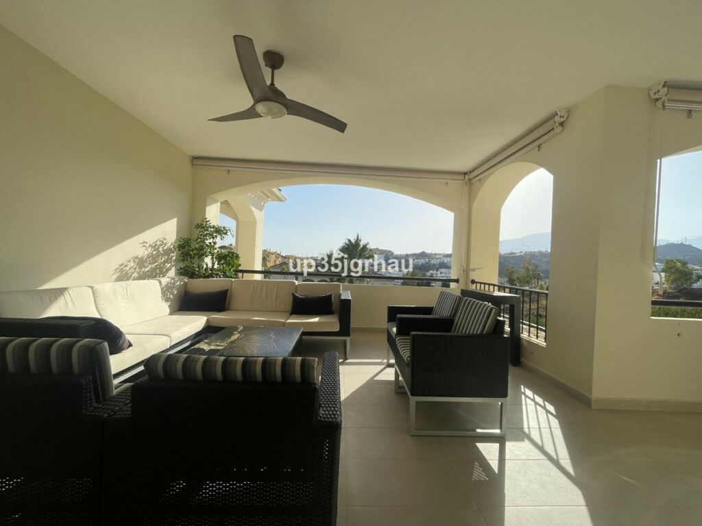 Penthouse Selwo Málaga - image 10