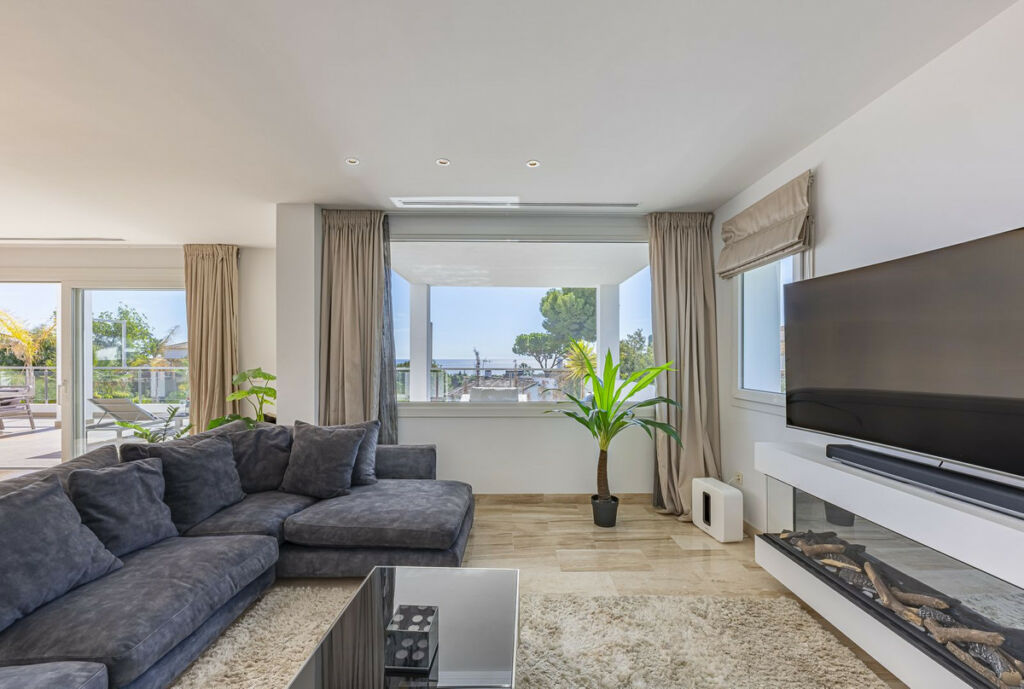 Detached Villa El Rosario Málaga - image 10