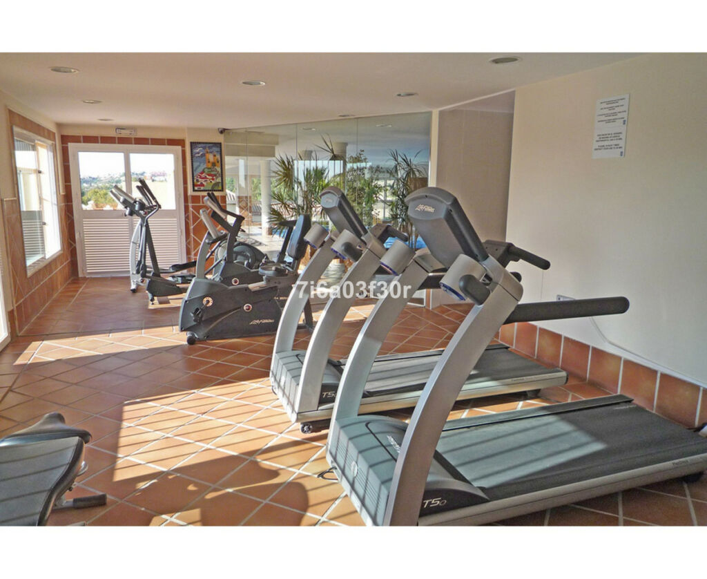 Ground Floor Apartment Atalaya Málaga - image 10