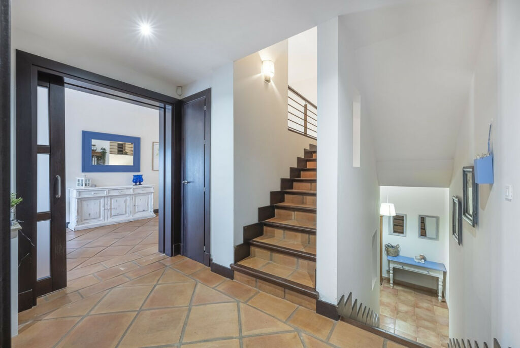 Semi-Detached House Benahavís Málaga - image 12