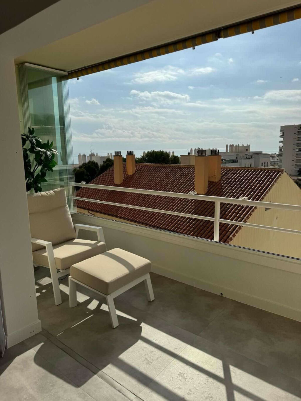 Top Floor Apartment Torremolinos Málaga - image 10