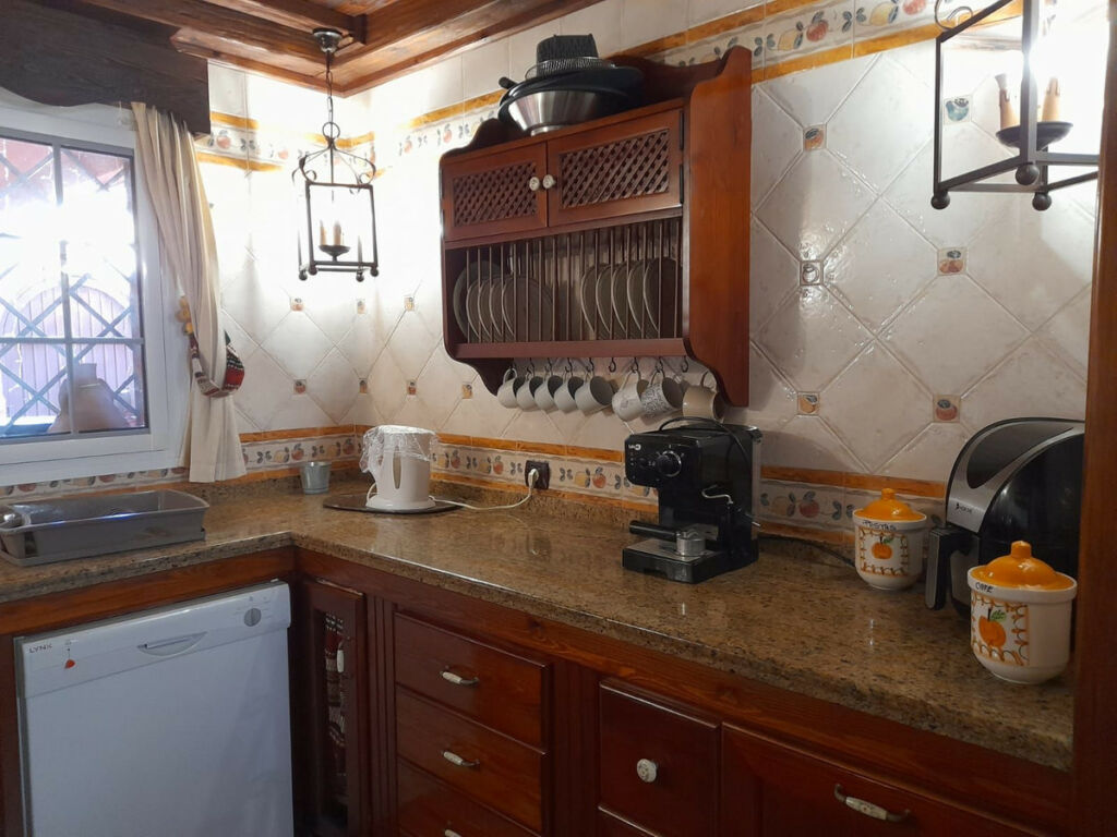 Townhouse Las Lagunas Málaga - image 10