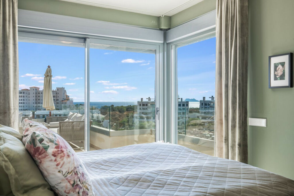 Top Floor Apartment Estepona Málaga - image 10
