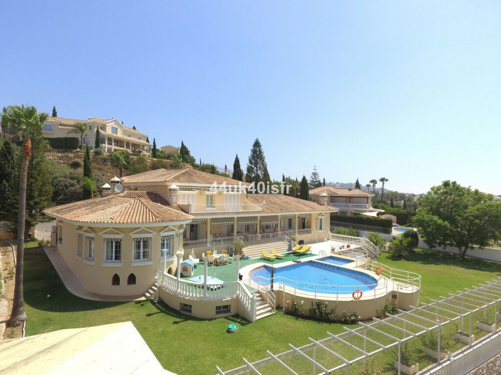 Detached Villa Mijas Golf Málaga - image 10