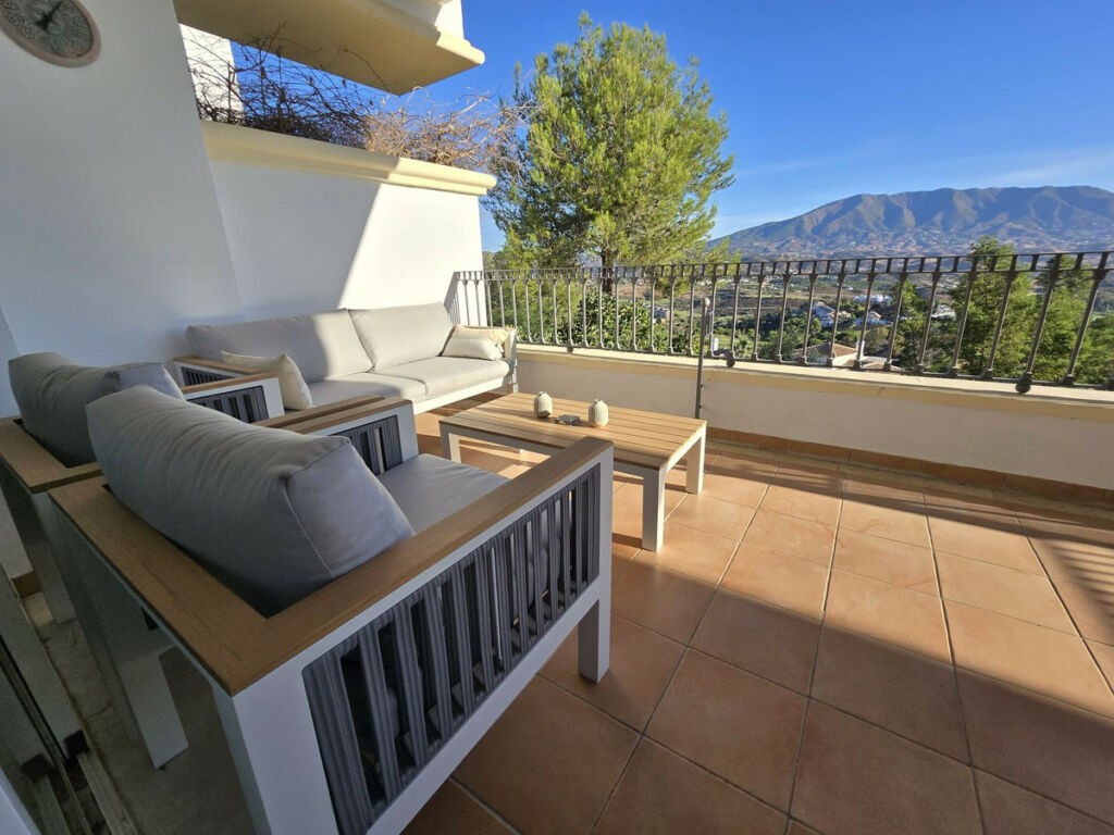 Middle Floor Apartment La Cala Golf Málaga - image 10