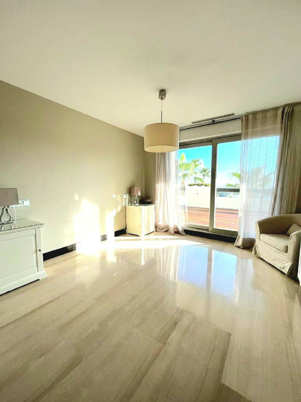 Middle Floor Apartment Benahavís Málaga - image 11