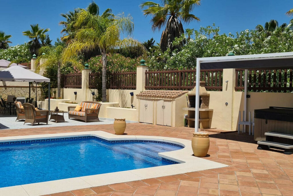 Detached Villa Coín Málaga - image 11