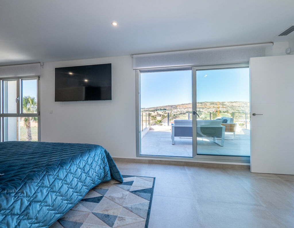 Detached Villa Algorfa Alicante - image 11