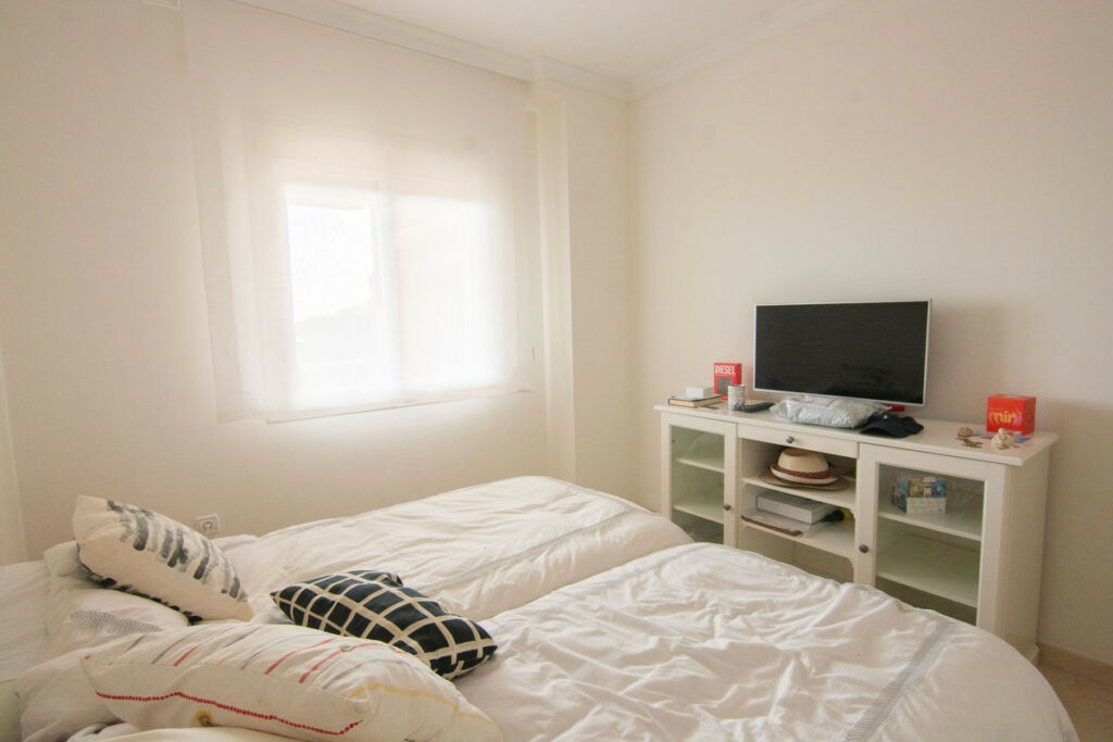Middle Floor Apartment La Mairena Málaga - image 10