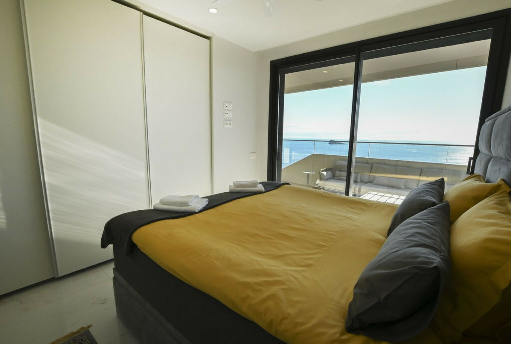 Middle Floor Apartment Benidorm Alicante - image 11