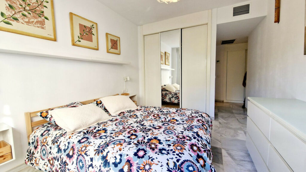 Ground Floor Apartment Nueva Andalucía Málaga - image 11