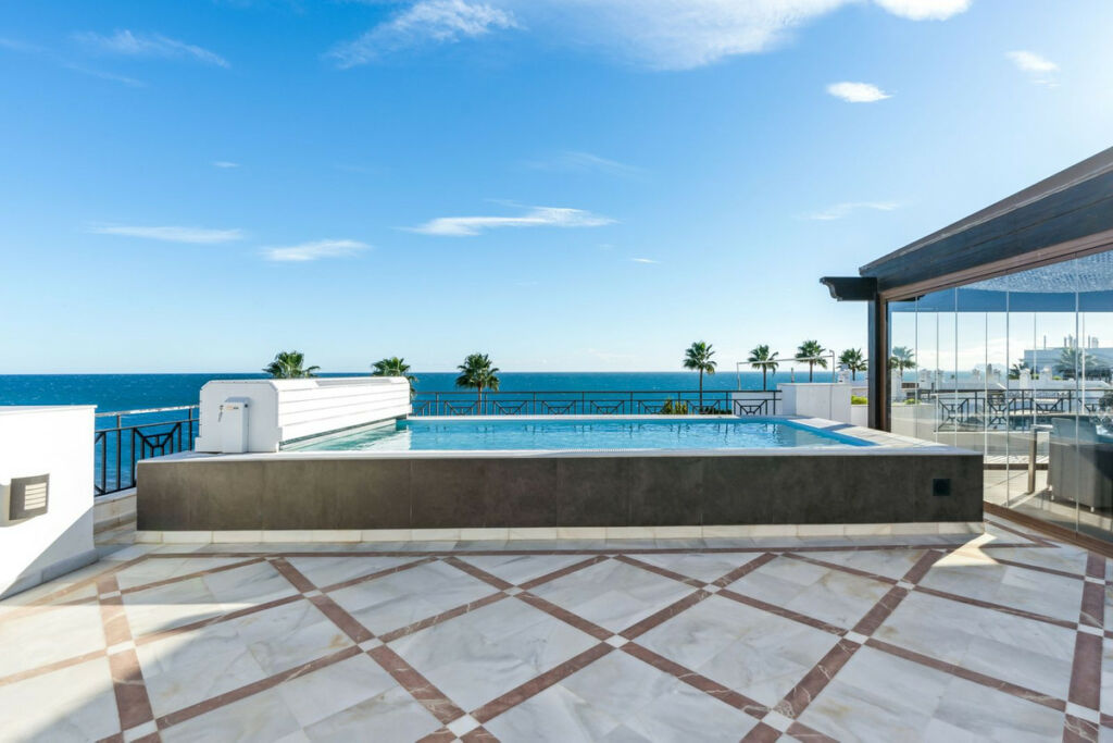Penthouse Estepona Málaga - image 11