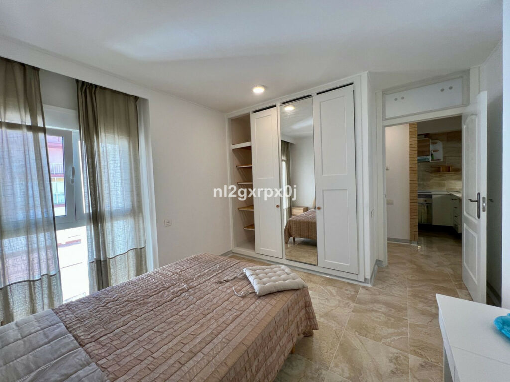 Apartment Complex Las Lagunas Málaga - image 11