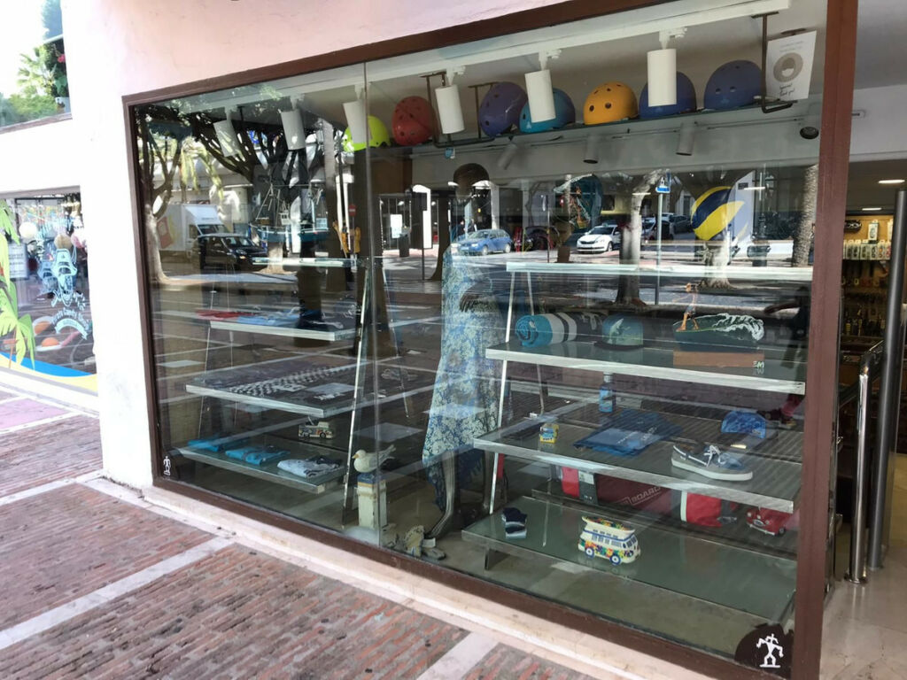 Shop Puerto Banús Málaga - image 11