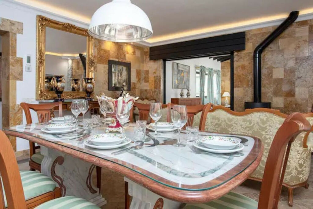 Middle Floor Apartment Puerto Banús Málaga - image 12