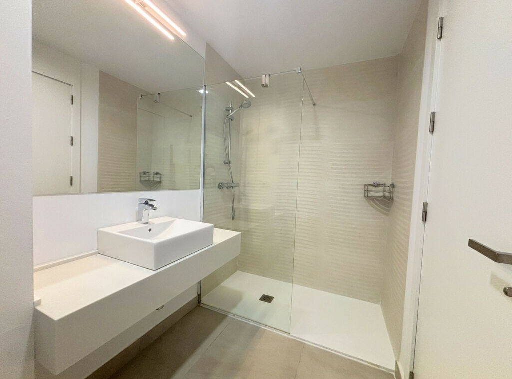 Penthouse Estepona Málaga - image 15