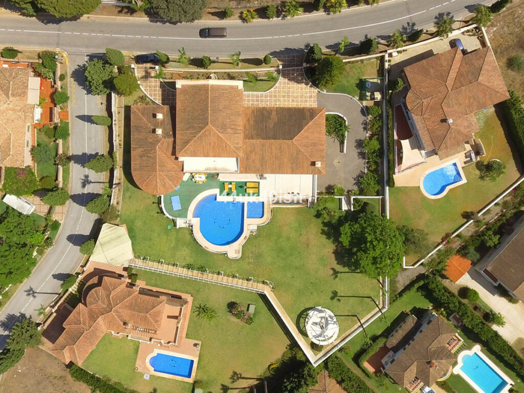 Detached Villa Mijas Golf Málaga - image 12