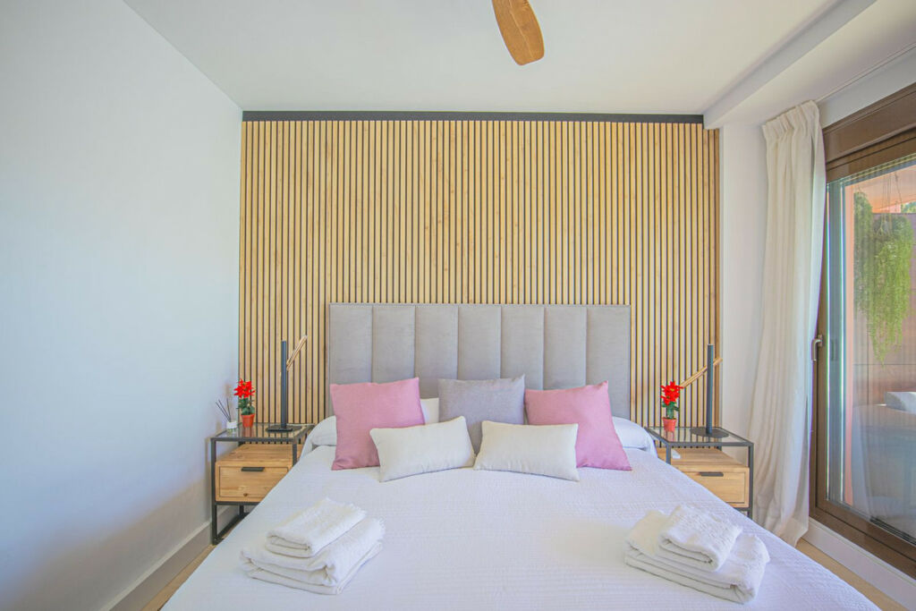 Middle Floor Apartment Estepona Málaga - image 12