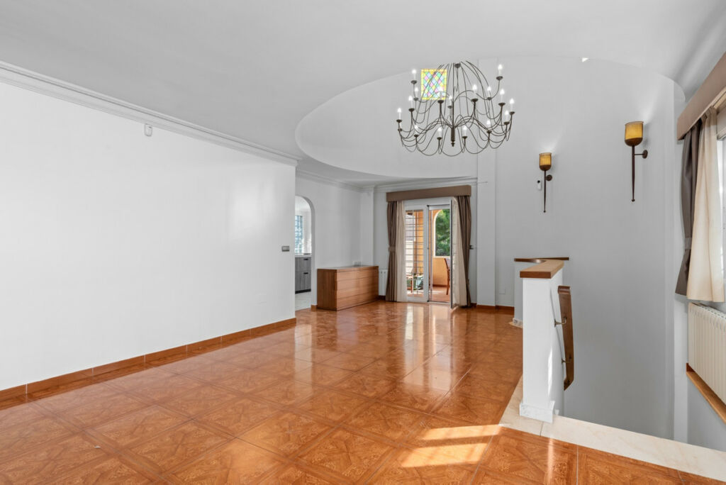 Detached Villa Los Balcones Alicante - image 12