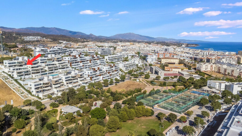 Top Floor Apartment Estepona Málaga - image 12