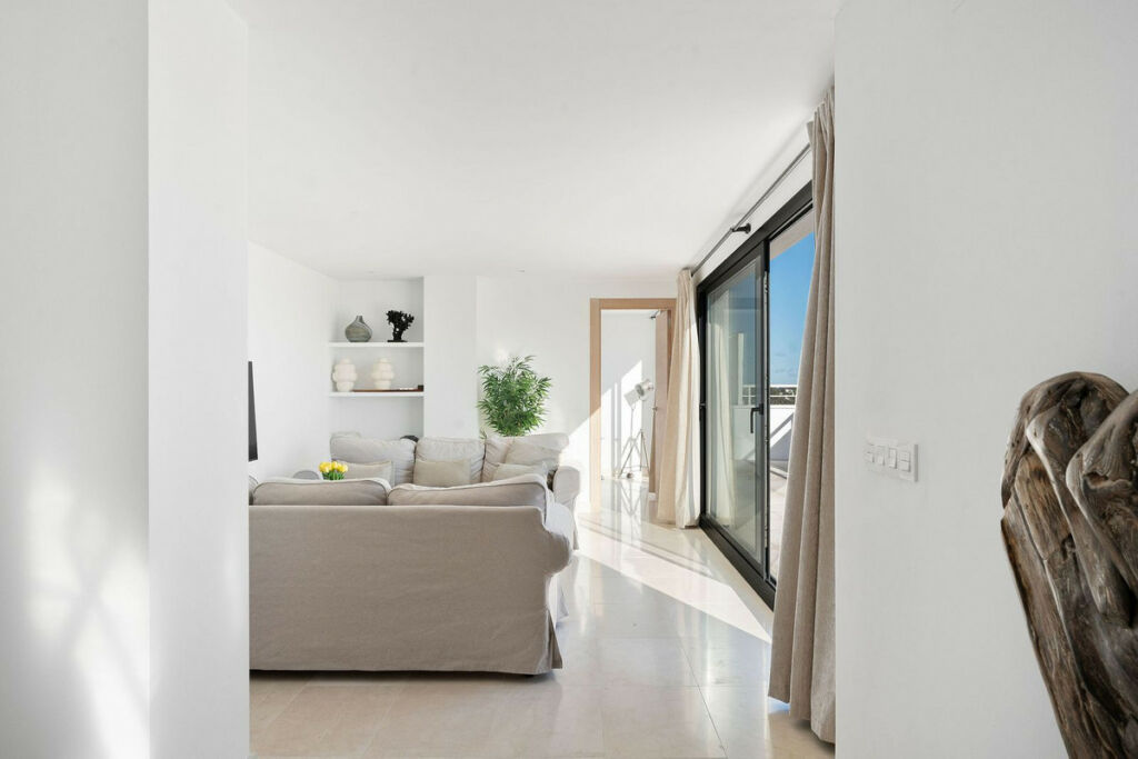 Penthouse Estepona Málaga - image 12