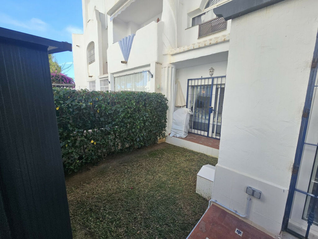 Ground Floor Apartment Calahonda Málaga - image 11