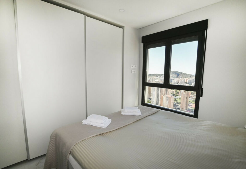 Middle Floor Apartment Benidorm Alicante - image 12