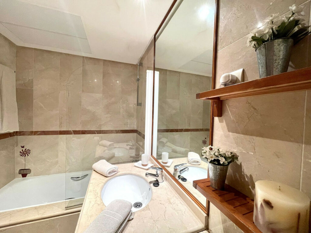 Ground Floor Apartment Los Monteros Málaga - image 12