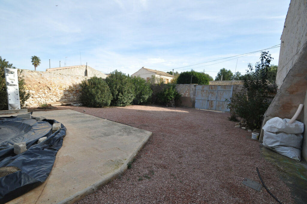 Townhouse Pinoso Alicante - image 12