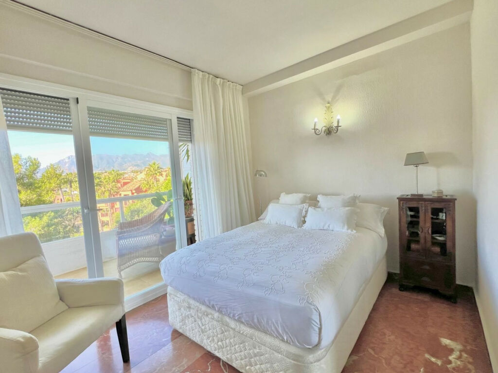Middle Floor Apartment Las Chapas Málaga - image 12