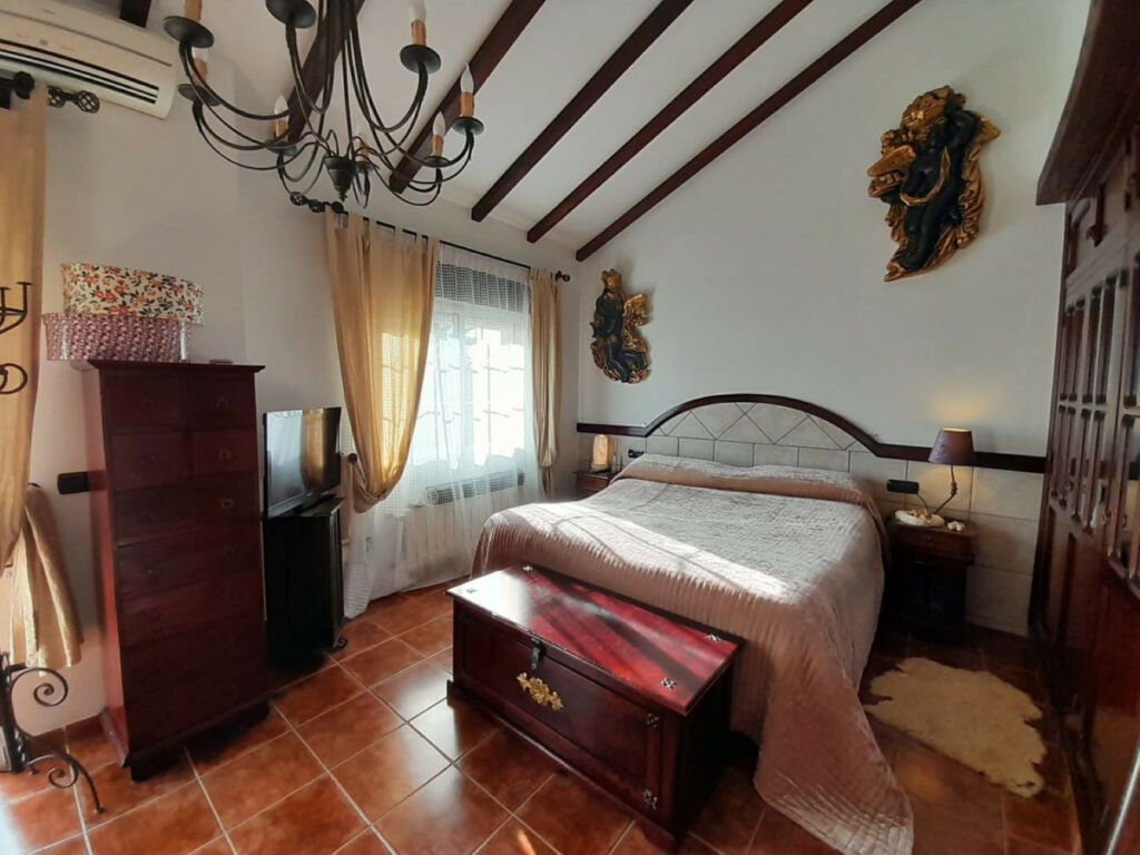 Townhouse Las Lagunas Málaga - image 12