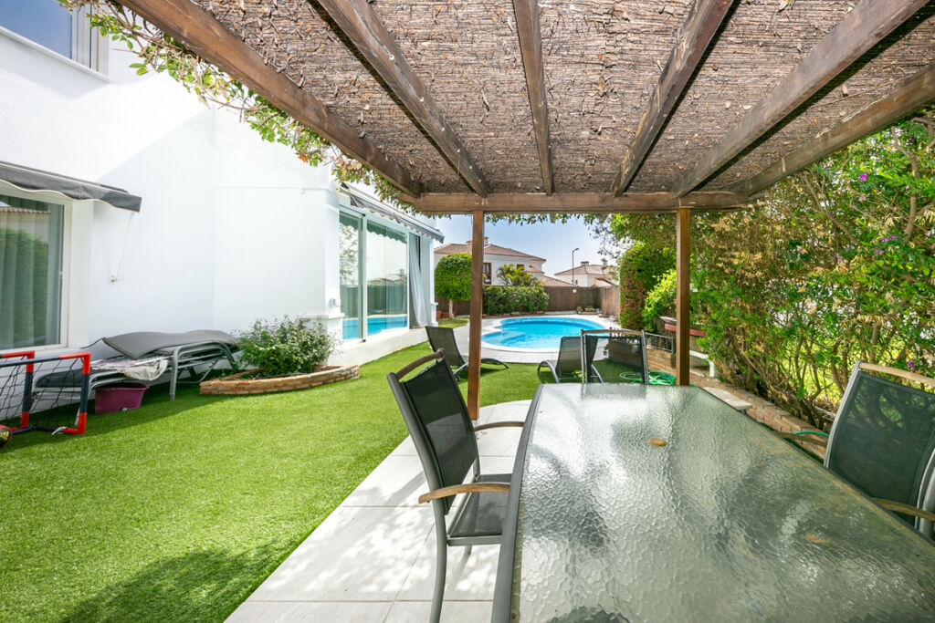 Semi-Detached House Fuengirola Málaga - image 12