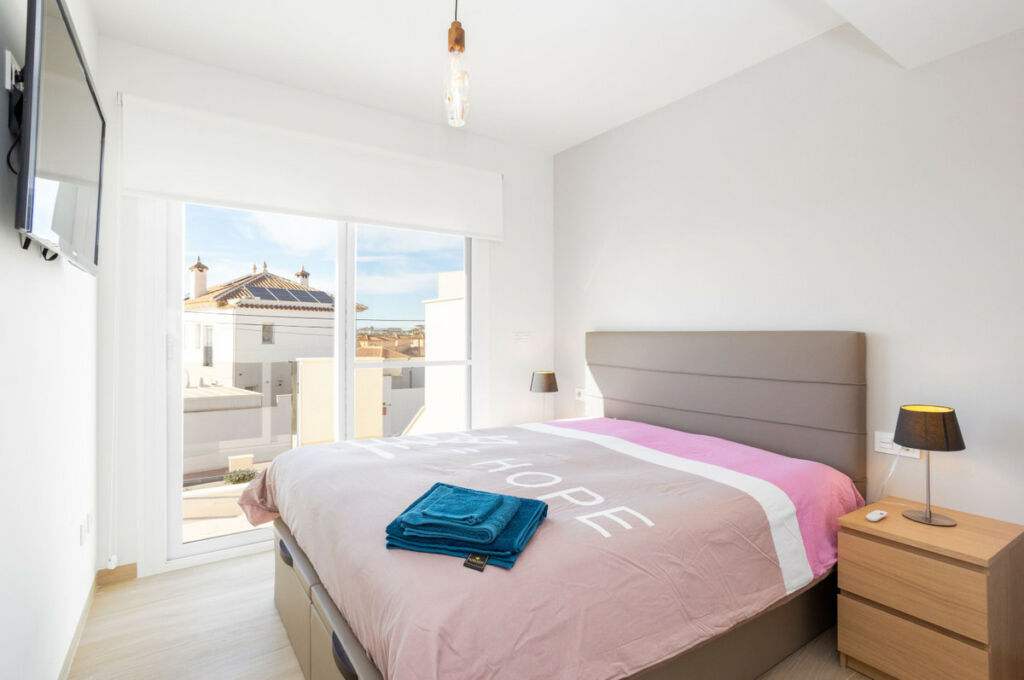 Top Floor Apartment Villamartin Alicante - image 13