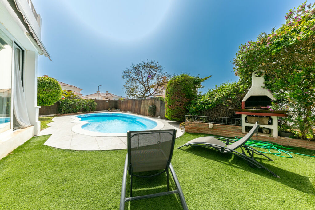 Semi-Detached House Fuengirola Málaga - image 13